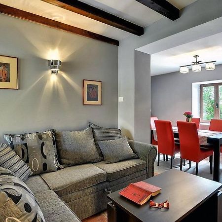 Villa Br Ližnjan Buitenkant foto