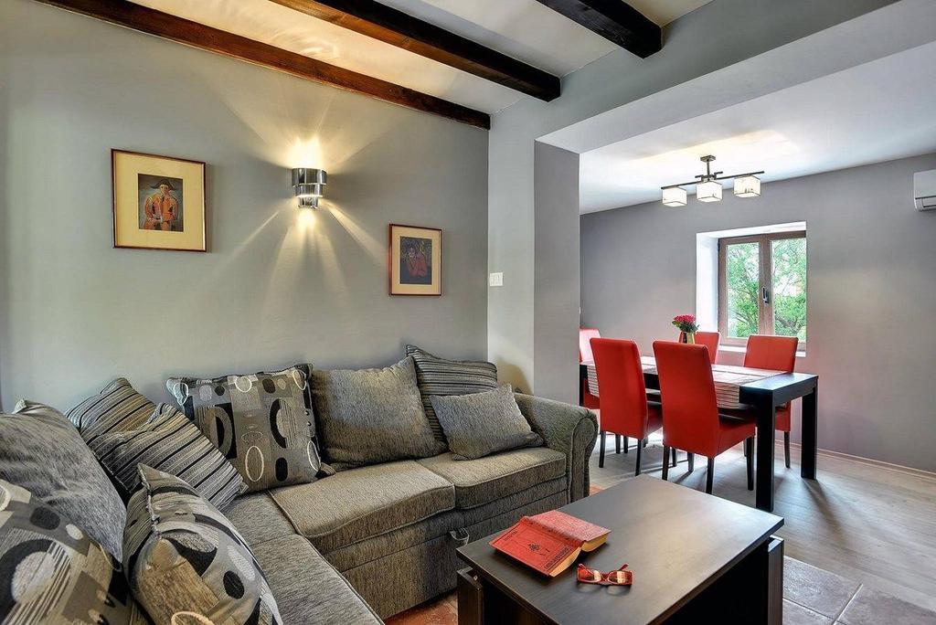 Villa Br Ližnjan Buitenkant foto
